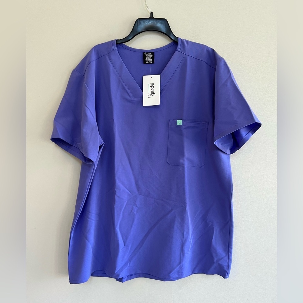 Garde-Malade NWT LOGAN RE-GARDE One Pocket Scrub Top - SILVADUR, Purple, XL